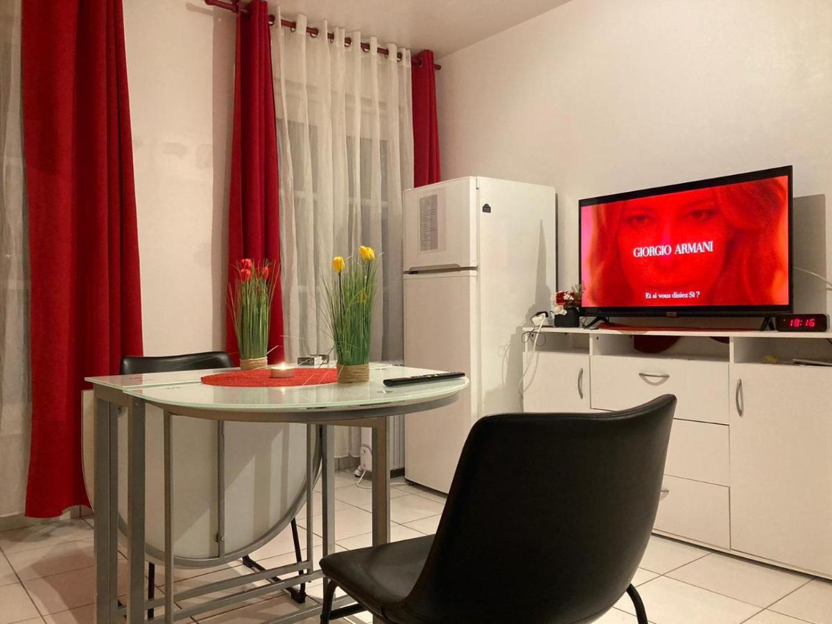 Apartamento Studio calme et éclairé proche de Nation C París Exterior foto