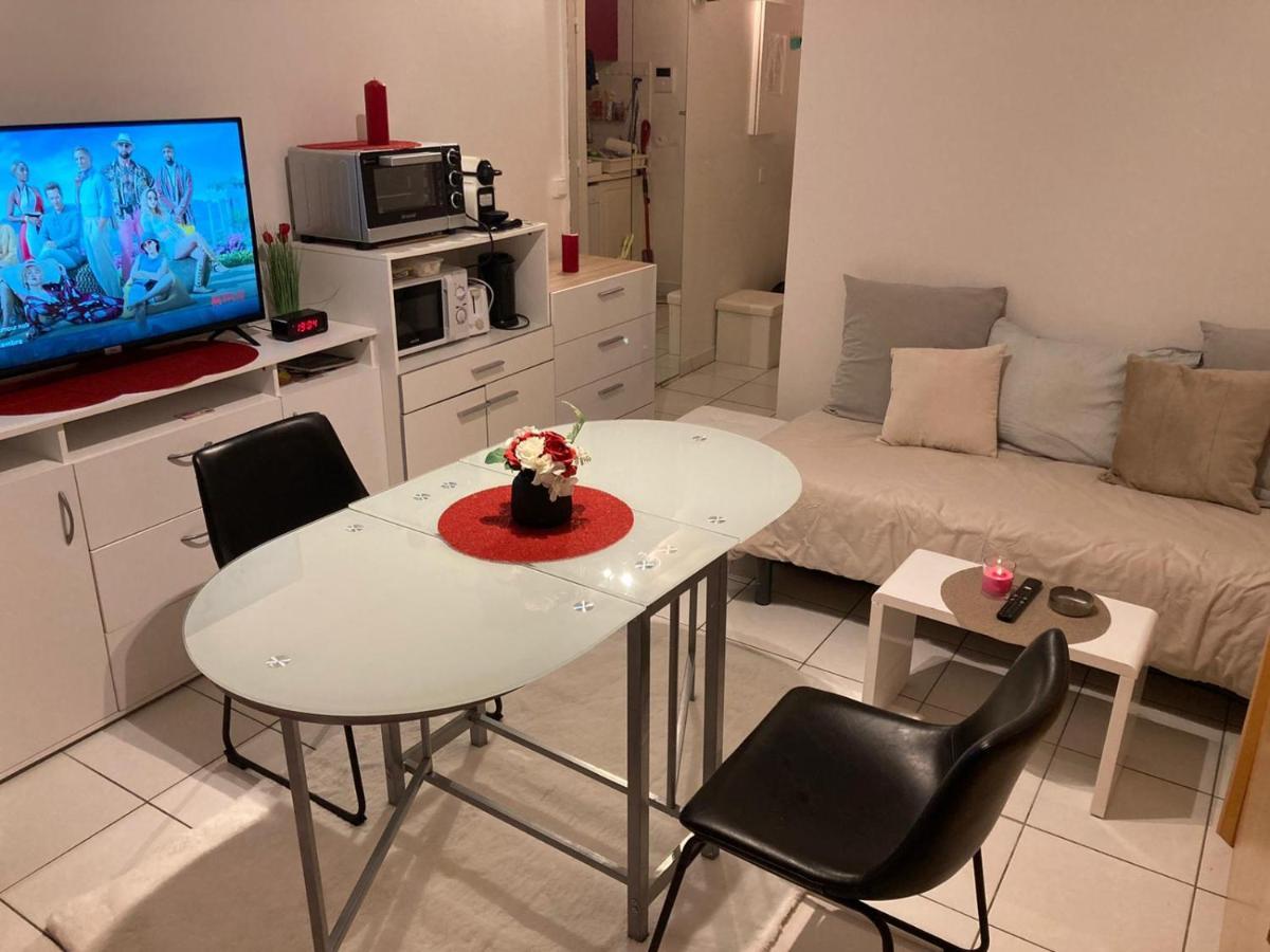 Apartamento Studio calme et éclairé proche de Nation C París Exterior foto