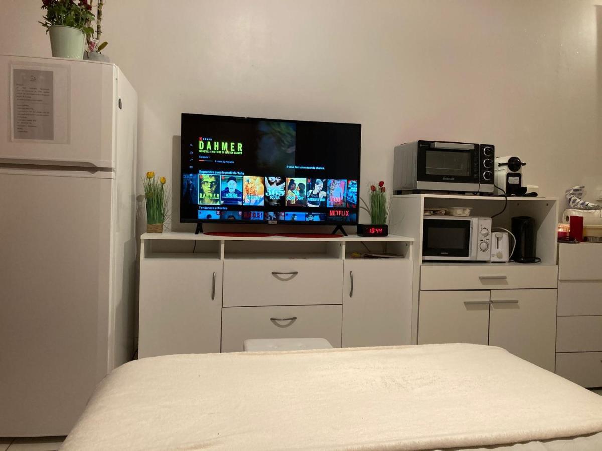Apartamento Studio calme et éclairé proche de Nation C París Exterior foto